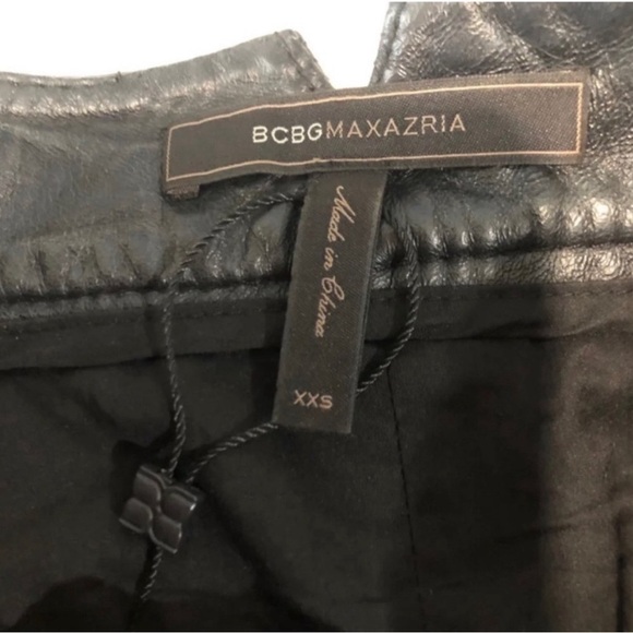 Bcbg Maxazria Bruna Patch Pocket Leather Shorts - Picture 9 of 12